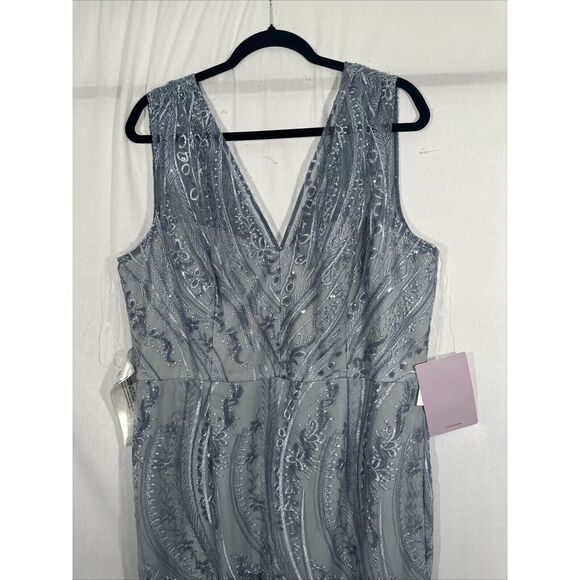 NEW $278 JS Collections [ 18‎ ] Rosalynn Embroidered V-Neck Column Gown S1326 - Picture 11 of 16